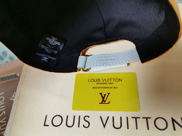 ブランド帽子角部分ディテール